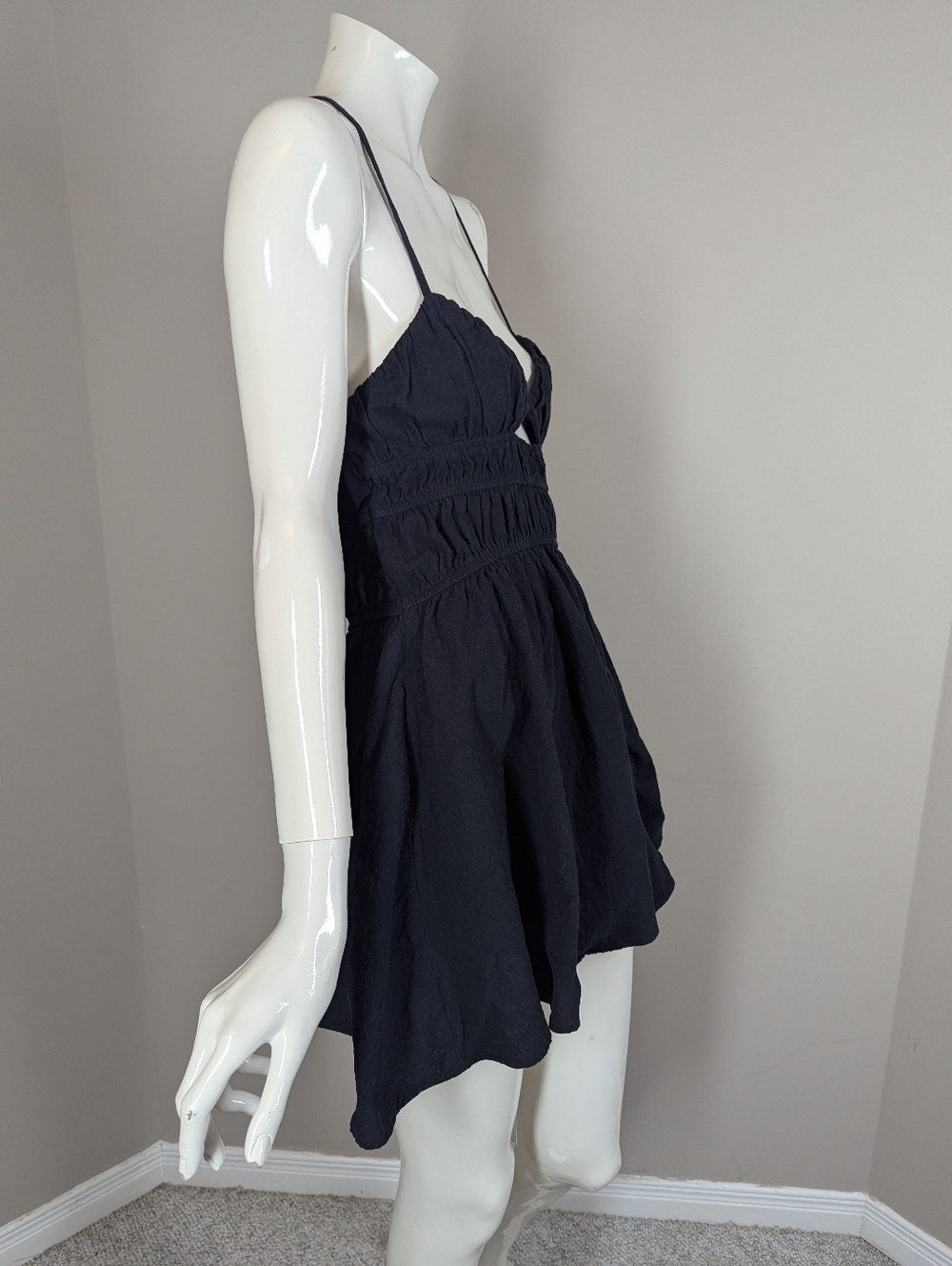 SNDYS Tahlia Dress Black Medium Open Back Mini Dress Strappy Back Summer - Picture 8 of 11